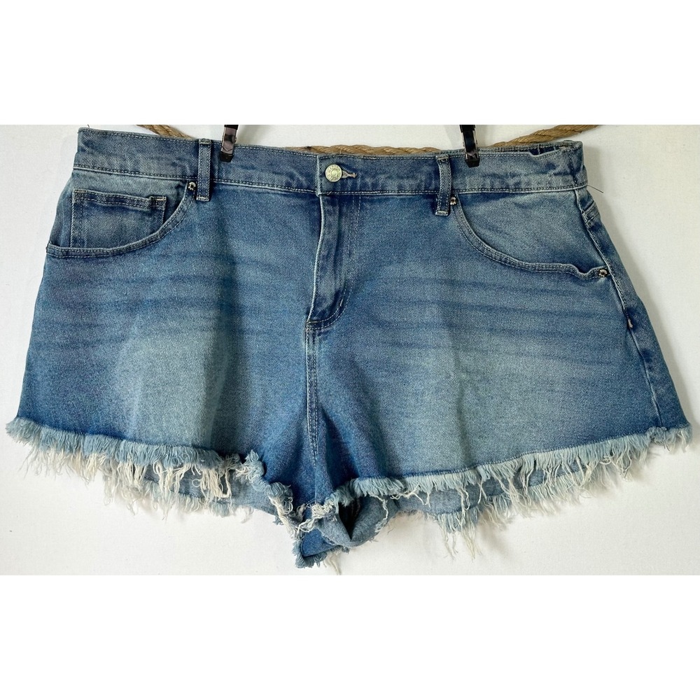 Madden NYC Denim Cutoff Shorts Womens XL / 38" Blue Excellent